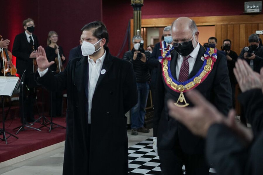 Presidente Boric encabeza ceremonia por el aniversario 160 de la Gran Logia de Chile