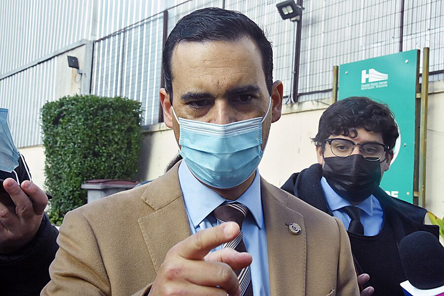 Fiscal regional de La Araucanía informa de hallazgo de munición de guerra en lugar de emboscada contra trabajadores: “Desde nuestro punto de vista, el ataque contra el bus estaba destinado a dar muerte a quienes iban en su interior”