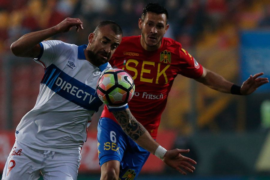 Colo Colo rechaza la oferta del América por Pablo Solari, cierra a Ramiro González y afina la salida de Christian Santos