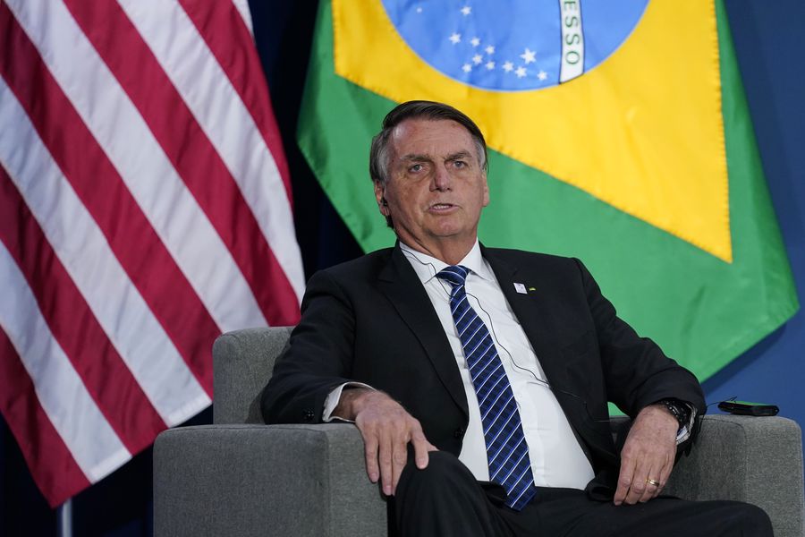 Bolsonaro asegura que cuando tenga que abandonar la presidencia lo hará “de forma democrática”
