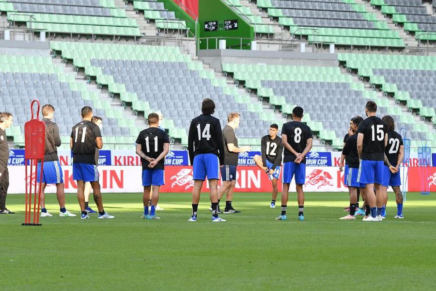 El avión de la Roja apura su retorno desde Japón pensando en los duelos de la Copa Chile