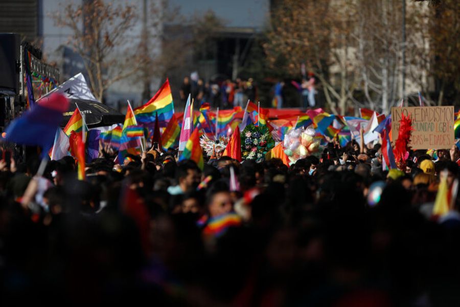 Las imágenes que marcaron la Marcha del Orgullo 2022 en Santiago