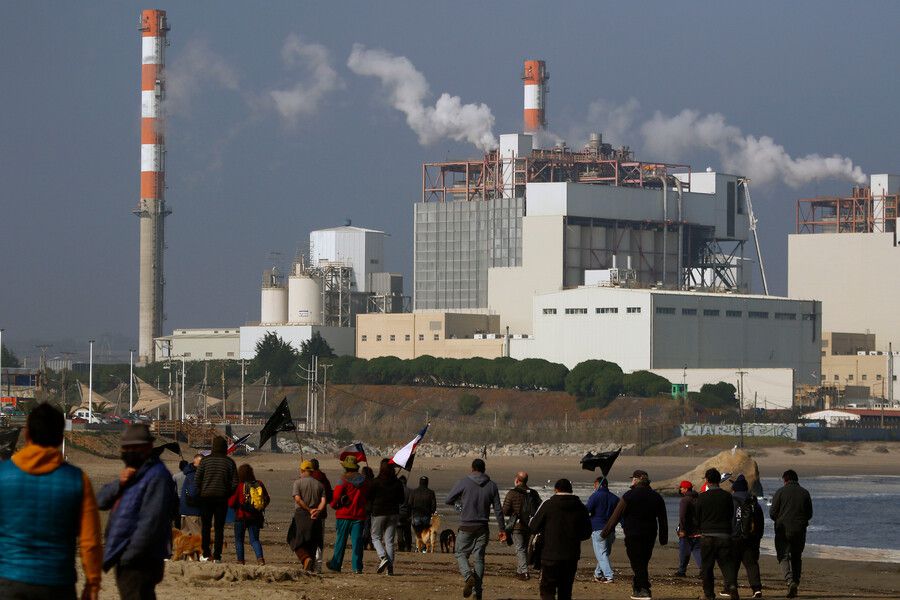 Fiscalía recibe nueva denuncia por intoxicaciones de niños en Quintero