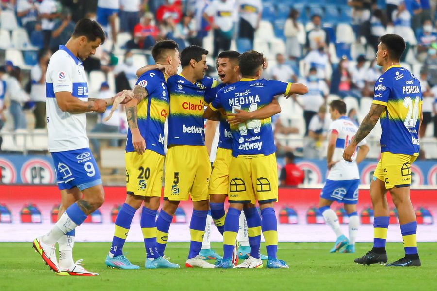 ¿Podrán repetir lo hecho en San Carlos? Everton va por su segundo triunfo en el año ante la UC
