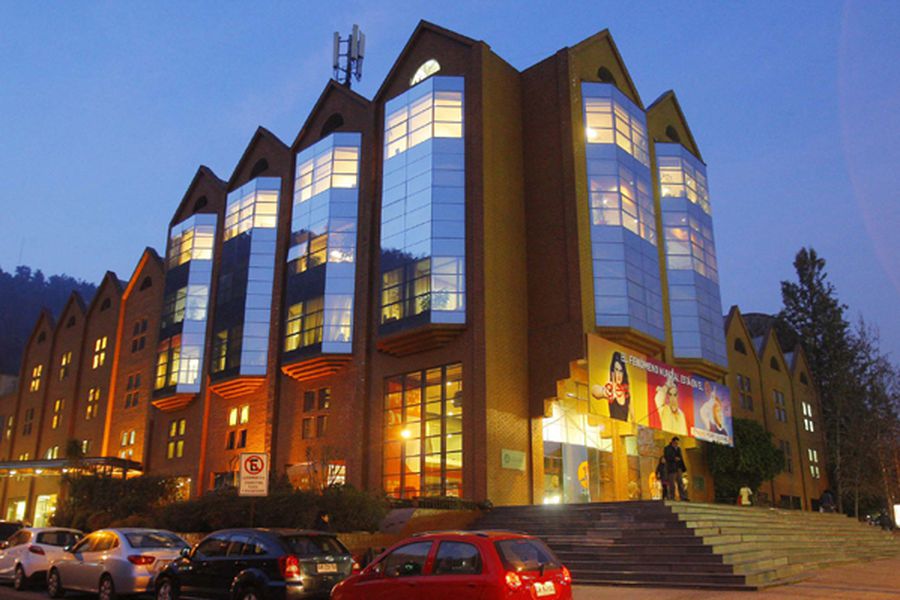 Canal 13 reporta pérdidas por $3.177 millones entre enero y septiembre debido a alta inflación