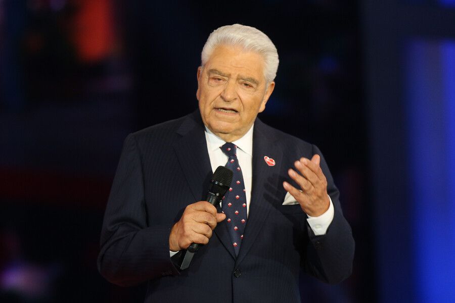 Don Francisco reaparece en la Teletón : “Por todo lo que hayan dicho o no hayan dicho, estoy muy orgulloso de participar en esta campaña”