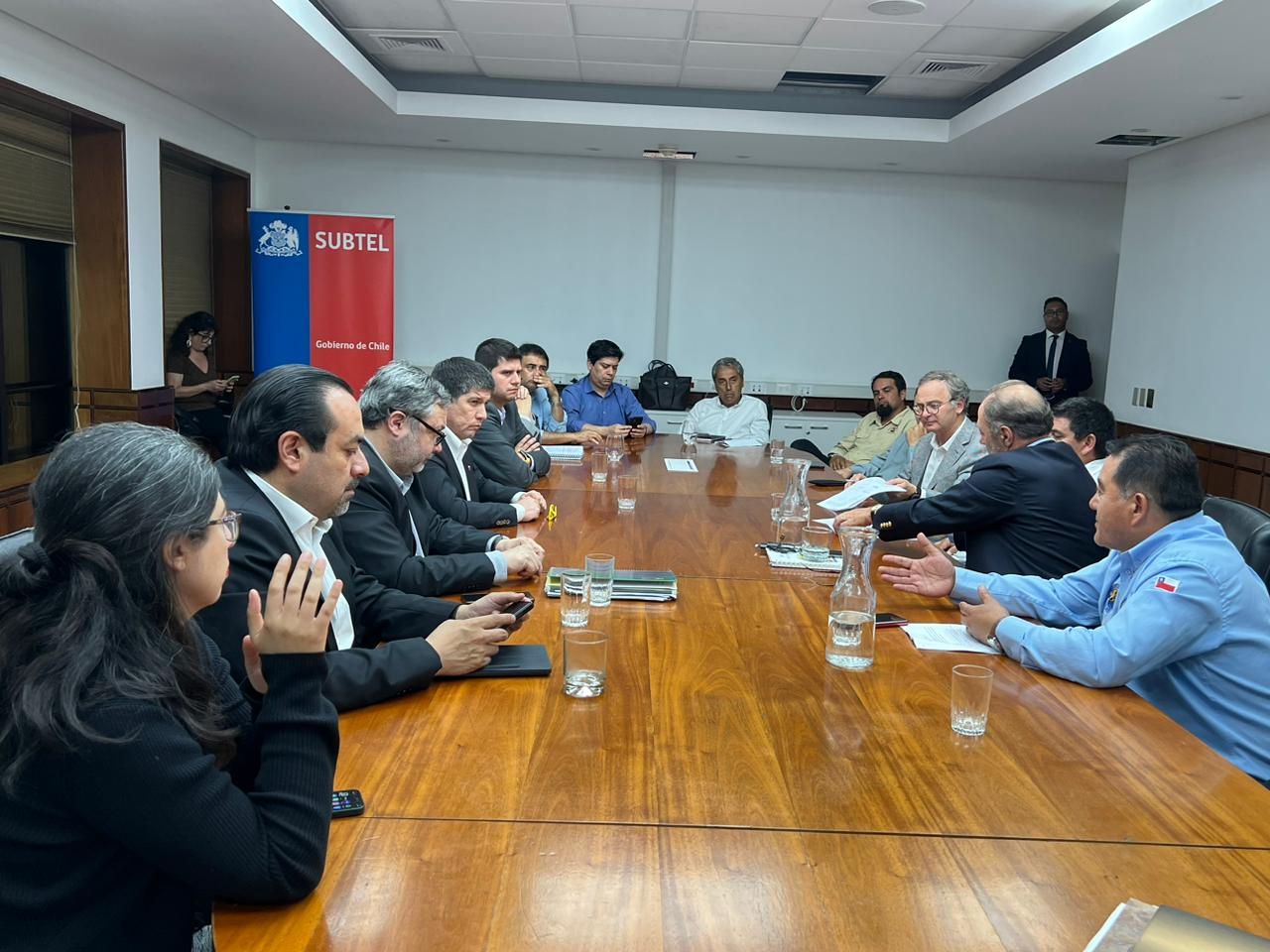 Gobierno Llega A Acuerdo Con Camioneros Descolgados Tras 8 Días De ...