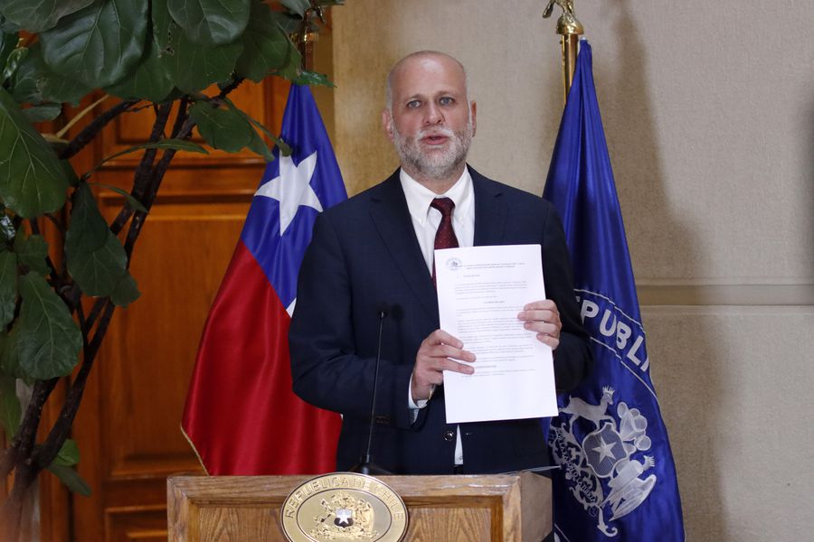 Encuesta Criteria: evaluación del nuevo acuerdo constitucional es principalmente negativa