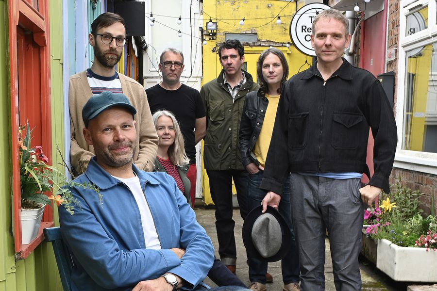 Belle and Sebastian anuncia nuevo álbum Late Developers