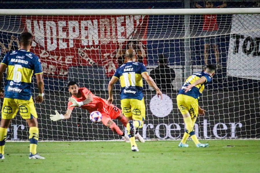 Everton tiene una noche amarga ante Independiente