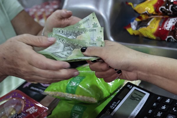 Cinco testimonios sobre cómo la inflación afectó el bolsillo en 2022