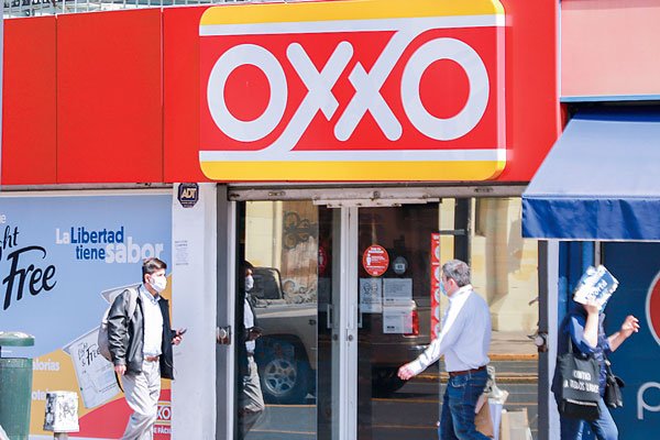 Detalles de la arremetida de la FNE contra Oxxo
