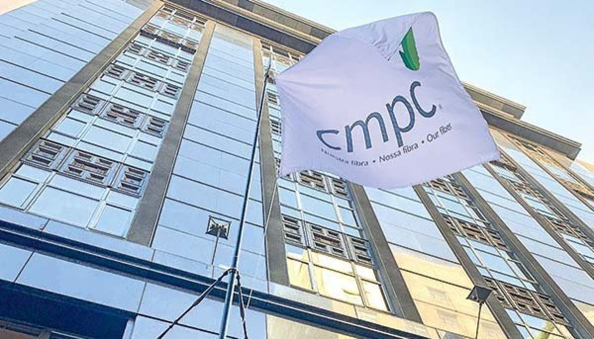 Empresas CMPC sella millonario acuerdo con Mapfre Seguros Gerais por siniestro en planta de celulosa en Brasil