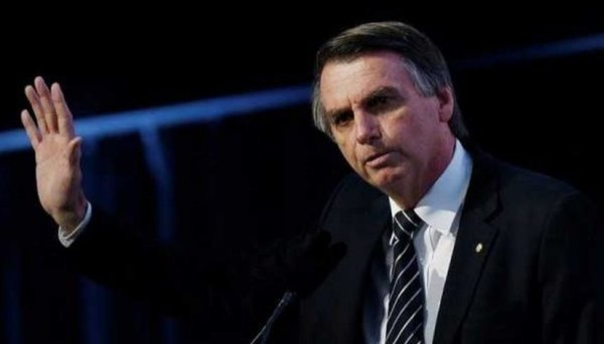 Exilio de Bolsonaro | Diario Financiero