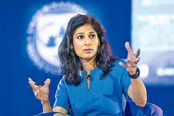 FMI aconseja a la Fed mantener rumbo: es demasiado pronto como para cantar victoria sobre inflación en EEUU