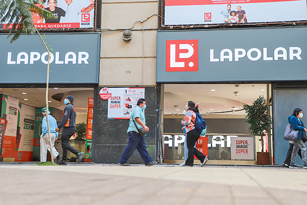 Forus y Under Armour responder a La Polar