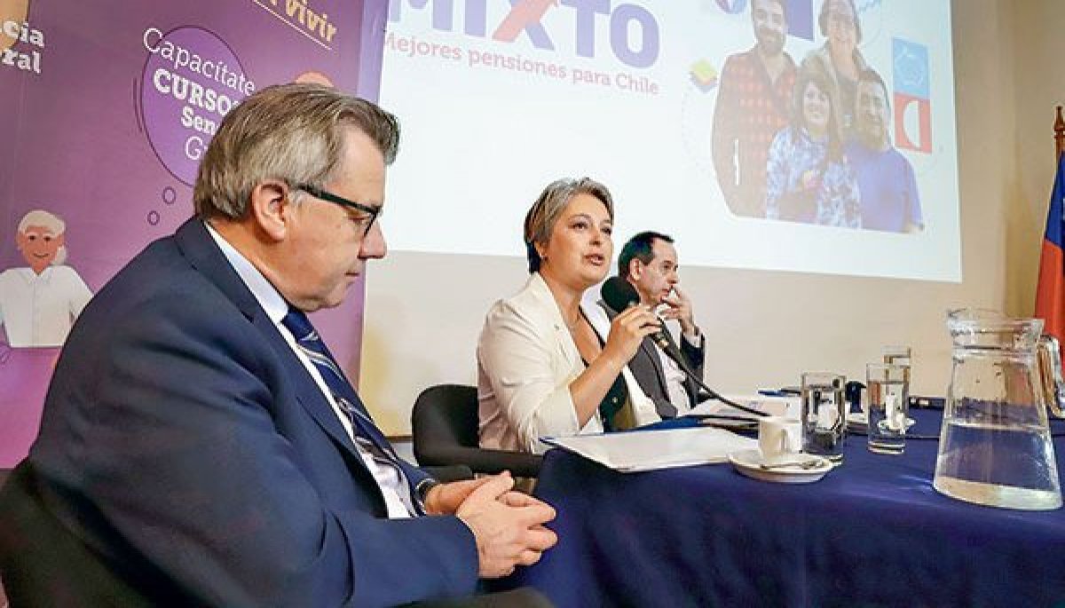 Gobierno y ChileVamos fijarán base de acuerdo en pensiones este lunes