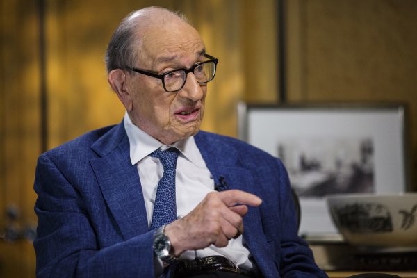 Greenspan asegura que una recesión es lo más probable en EEUU
