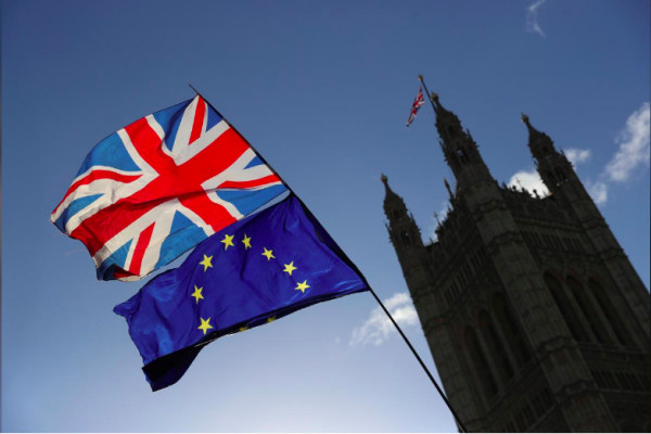 Reino Unido y la UE aspiran a un acuerdo definitivo que ponga fin al choque del Brexit en nuevas conversaciones