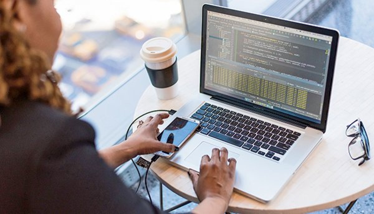 Tribunales frenan licitación que crea operador de velocidades de internet ante recurso de excompetidor