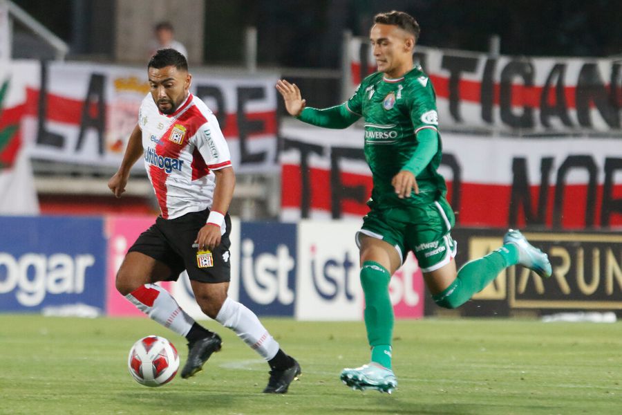 Curicó Unido vence a Audax en el último minuto