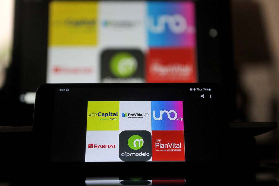 Retiros de fondos desde los APV en AFP registraron su mayor nivel en 2022 y por primera vez se sacó más dinero del que se depositó