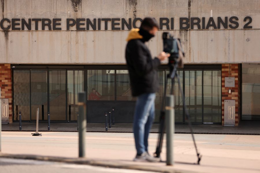 Compañero de celda de Dani Álves da detalles de la vida del brasileño en la cárcel
