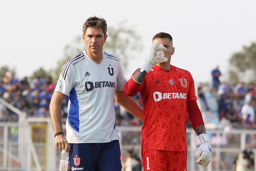 Mauricio Pellegrino da positivo por Covid-19 a horas del duelo entre la U y O’Higgins