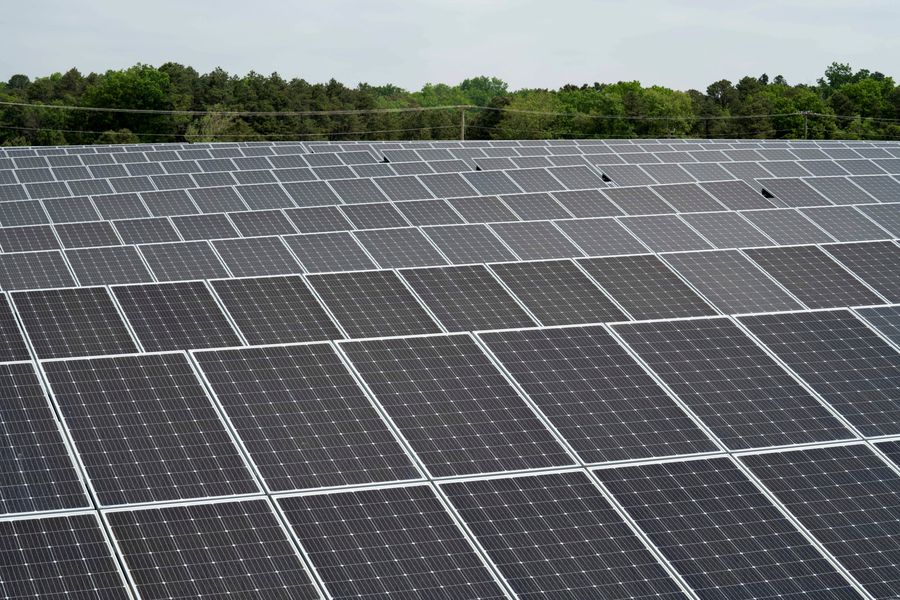 La española Grenergy vende tres parques solares en Chile