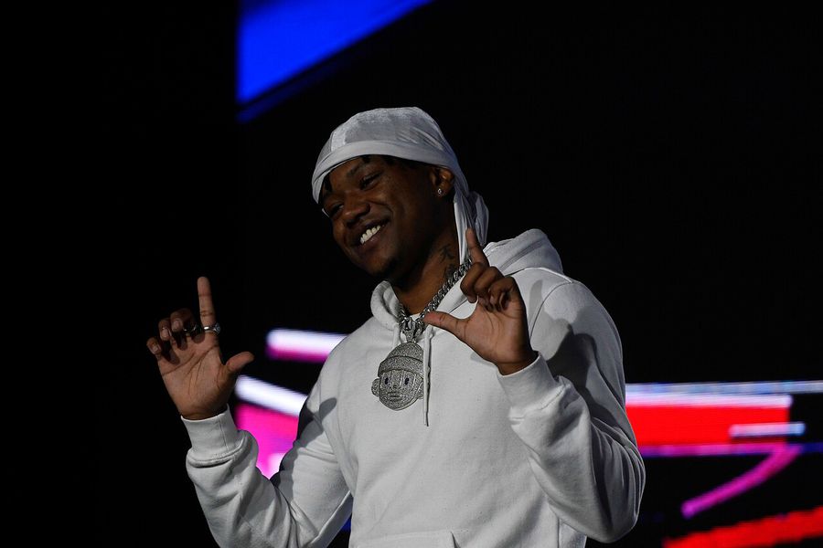 Polimá Westcoast le pide en vivo una colaboración a Bad Bunny