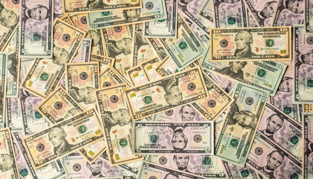 El dólar vuelve a caer este jueves en Chile