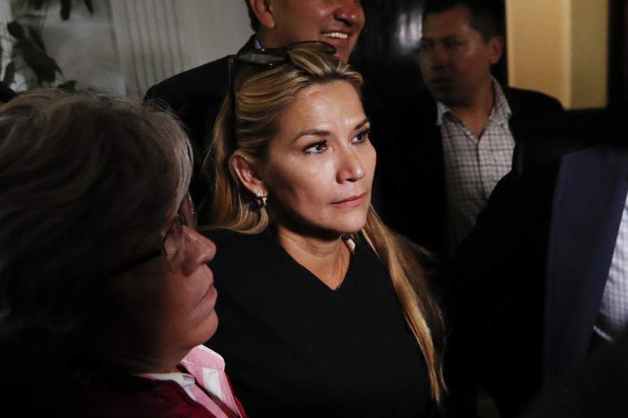 Expresidenta boliviana Jeanine Áñez recusa a dos jueces de tribunal que la condenó a 10 años de cárcel