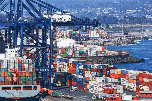 Las exportaciones de América Latina sumaron en 2022 un segundo año crecimiento, pero no por las mejores razones