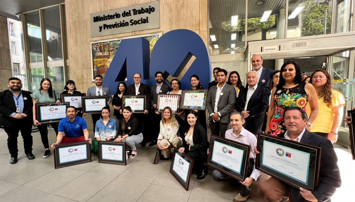 Más de 430 empresas han recibido la certificación que acredita que rebajaron su jornada laboral a 40 horas semanales