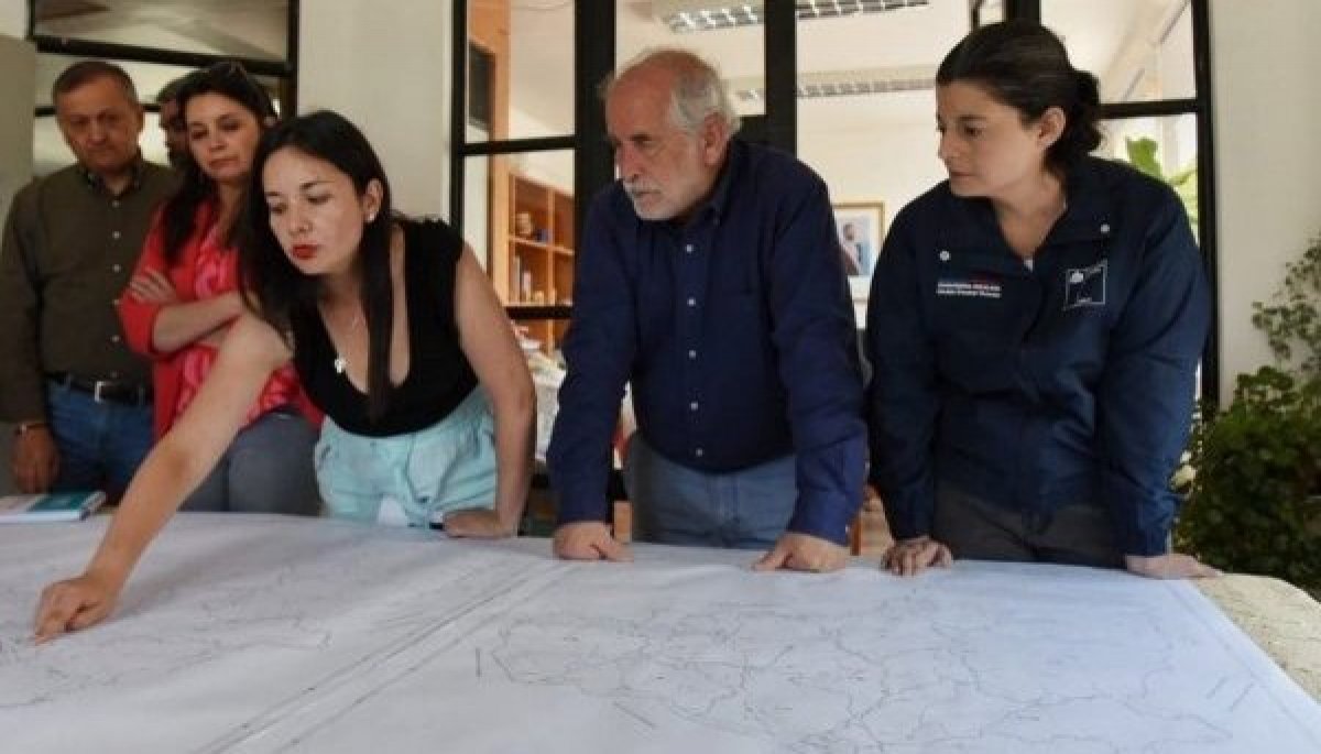 Ministro Montes y la eventual intencionalidad en los incendios en el sur: “Si fuera verdad, estaríamos en una situación muy compleja”