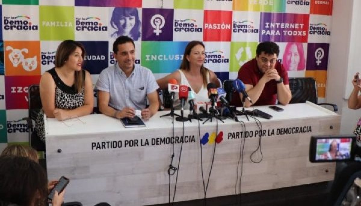 PS aumenta la presión sobre el PPD para ir en dos listas y la tienda de Piergentili ratifica decisión del Consejo Nacional