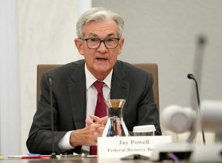 Powell dice que se necesitan más subidas de tasas en un mercado laboral “fuerte”