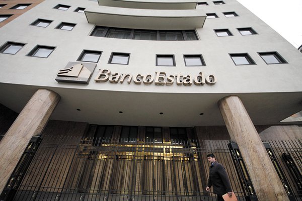 Sernac presenta demanda colectiva contra BancoEstado por casos de fraudes