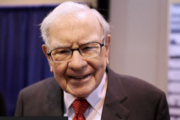 Warren Buffett ajusta su cartera de tecnológicas y bancos