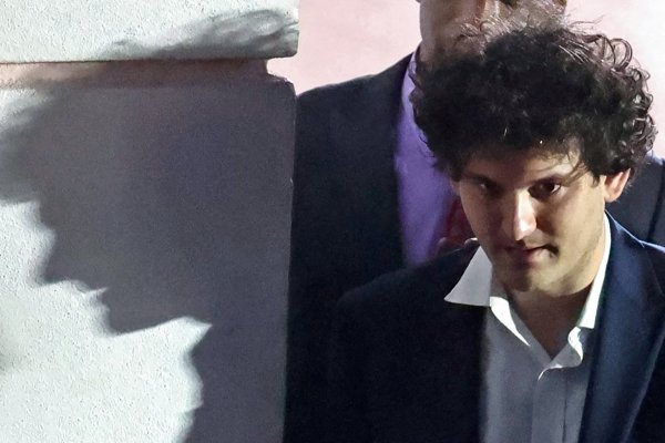 ¿Sam? ¡¿Está ahí?!’ Las bizarras y brutales horas finales de FTX