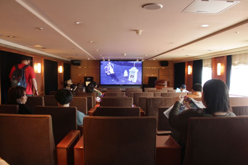 Pokémon Trainer Cruise.