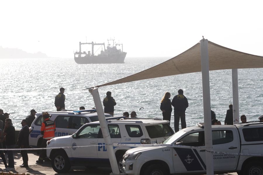 Cadáver hallado en roqueríos en Viña del Mar corresponde al de una mujer