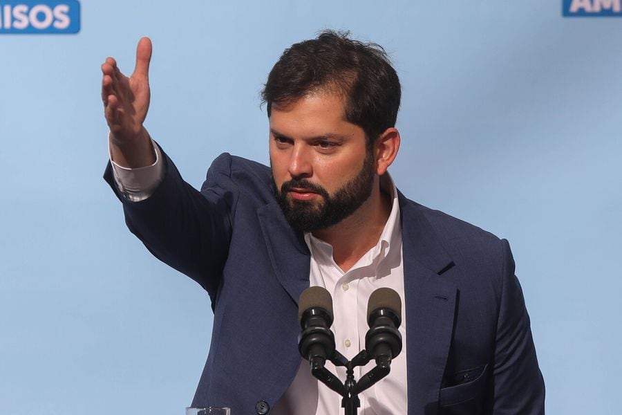 Boric pasa a la ofensiva y presiona a la derecha por acuerdo en reforma previsional