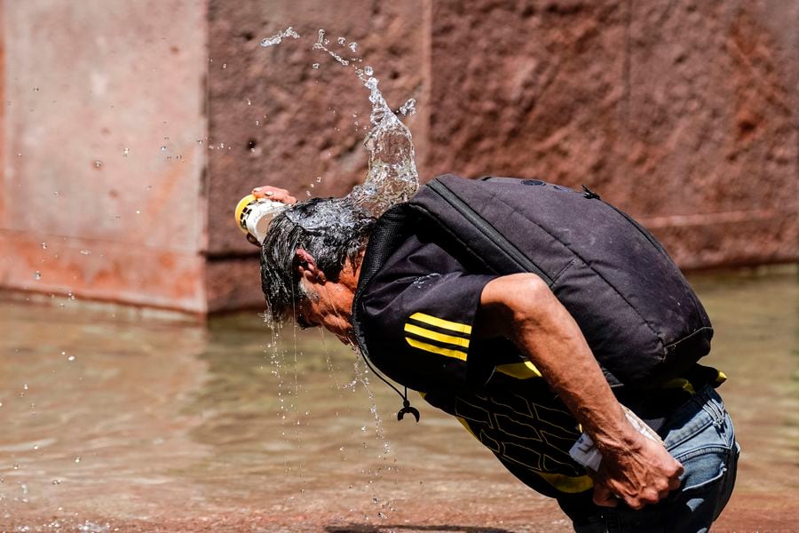 Altas temperaturas en 10 regiones del país