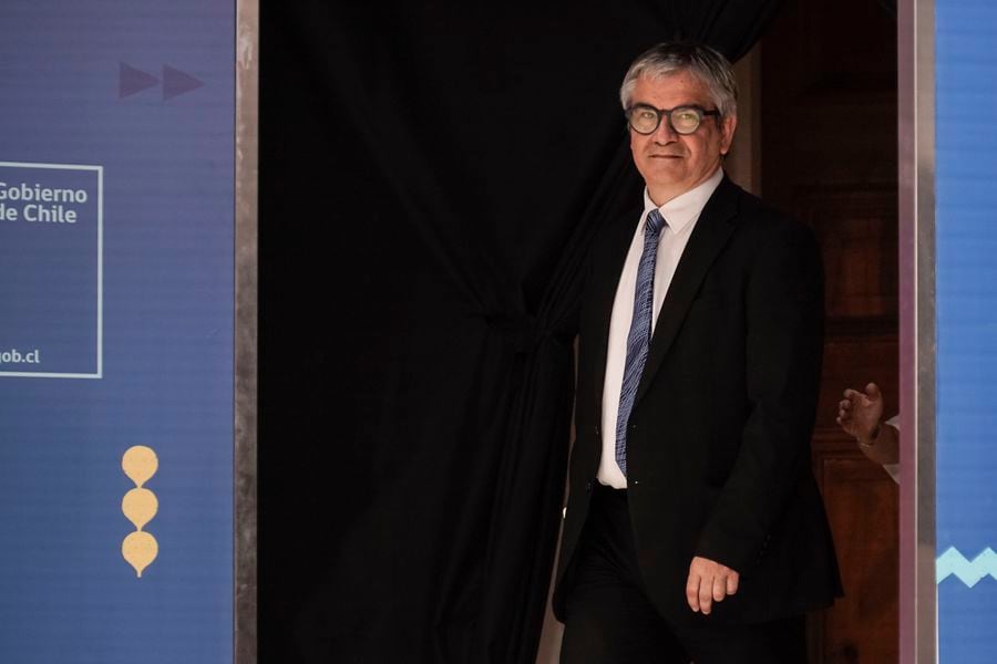 Gobierno presenta ley de cumplimiento tributario