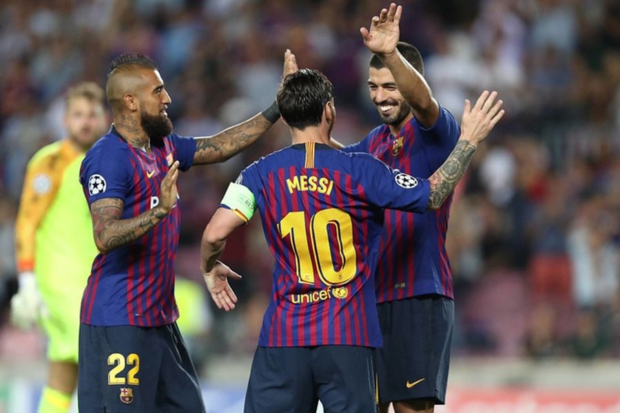 “Messi me felicitó por haber llegado a Colo Colo”: Arturo Vidal revela contacto con la Pulga tras fichar en el Cacique