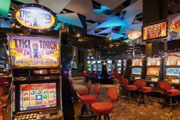 Acciones de Enjoy cierran con alza de 26%, salto que obligó a la Bolsa de Santiago a suspender su cotización