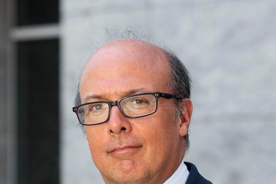 CMF multa a socio y presidente de MBI Corredores de Bolsa