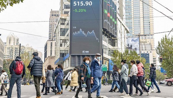 China extiende a diciembre racha más larga de caídas en su IPC, mientras que registra superávit en su balanza comercial