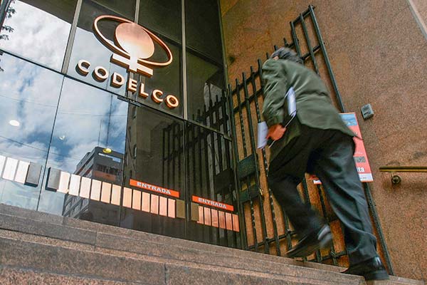 Codelco emite bonos por US$ 2.000 millones